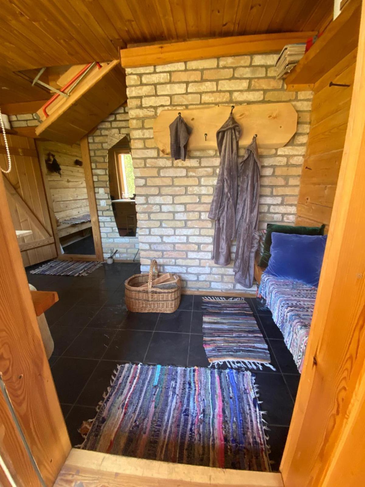 Pirtsmaja Villa Marta سيسيس المظهر الخارجي الصورة